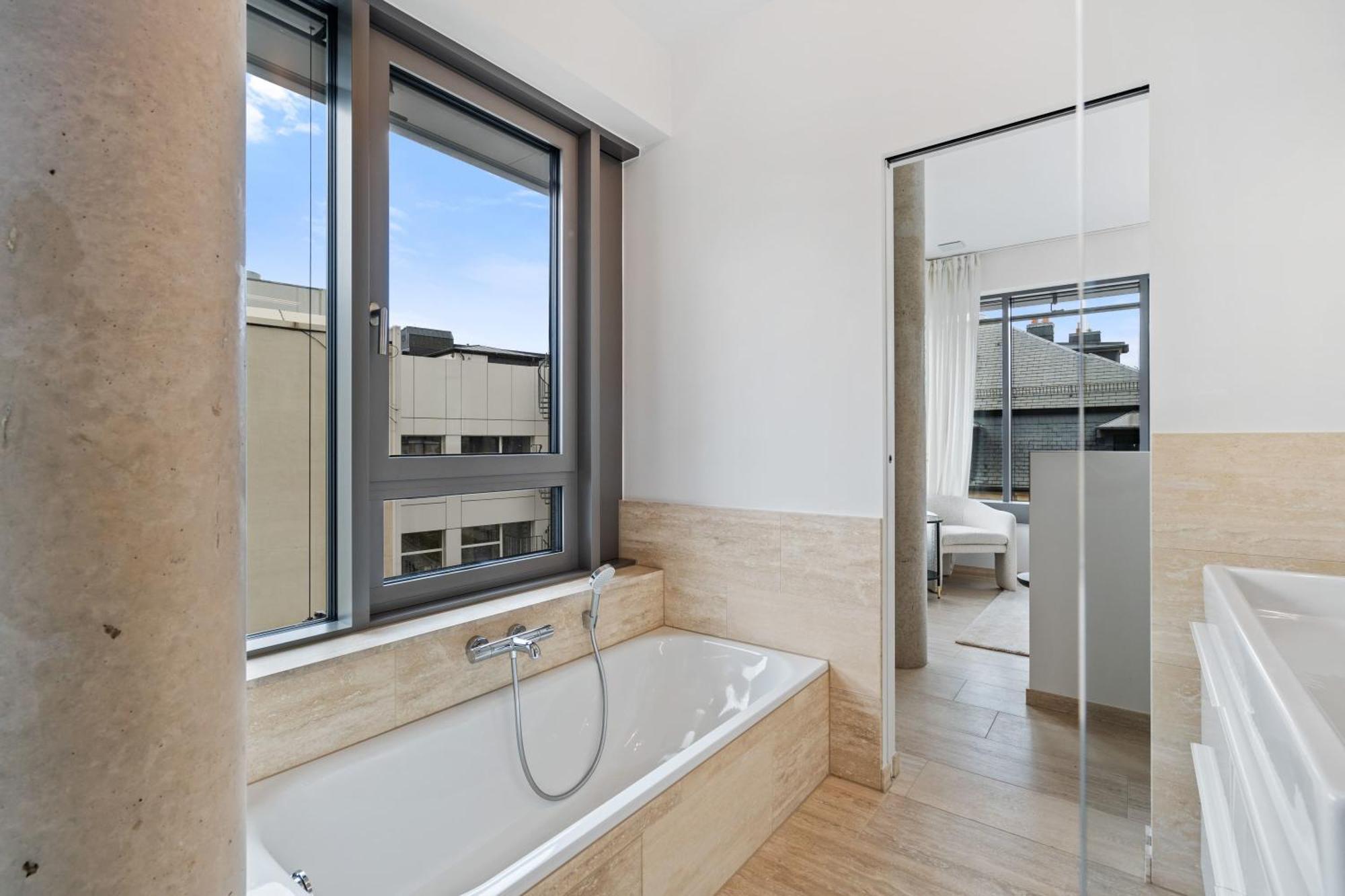 Elegant 2Br With Balcony In Heart Of Luxembourg Apartment Exterior photo