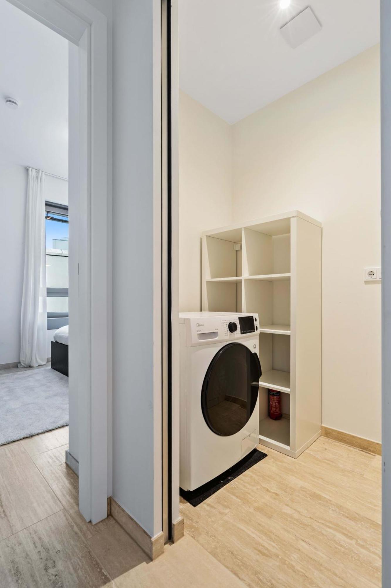 Elegant 2Br With Balcony In Heart Of Luxembourg Apartment Exterior photo